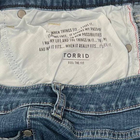 Torrid Vintage Stretch Mid-Rise Skinny Jean - Picture 9 of 9